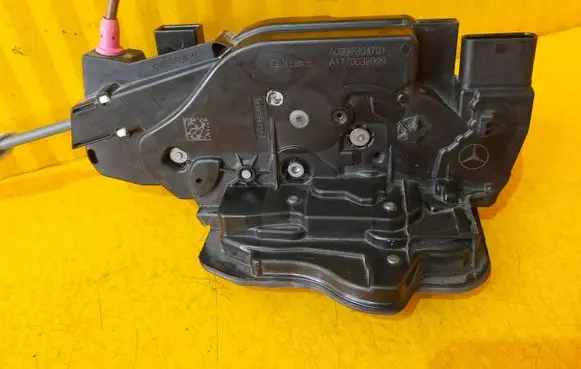 Mercedes-Benz C W206 Rear door lock A0997304701 A1770032999