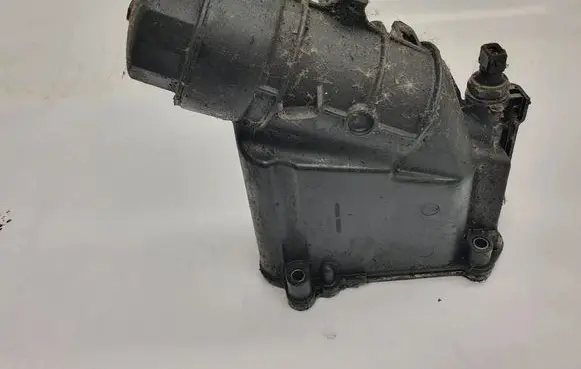 Engine oil radiator