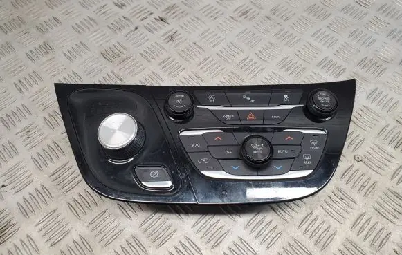 Chrysler Pacifica Climate control unit 68238871AE 68240089AL P68238871AE