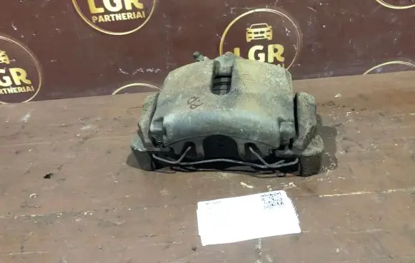 Volkswagen Touran I Front brake caliper