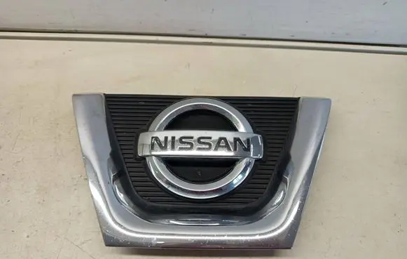 Nissan Qashqai+2 Front grill 62312