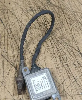 Mercedes-Benz V Class W447 Lambda probe sensor A0009052709