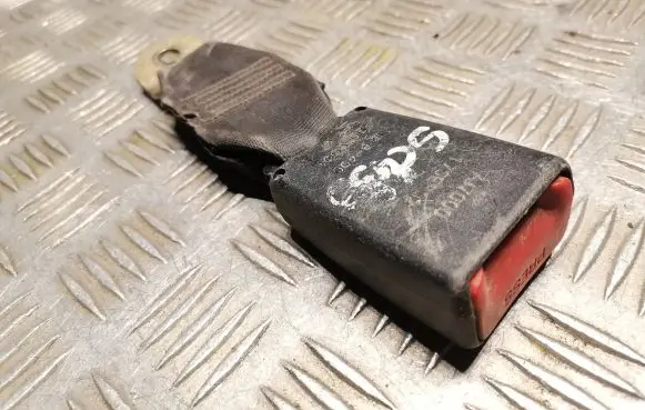 Lexus SC 300 - 400 Rear seatbelt buckle D016001