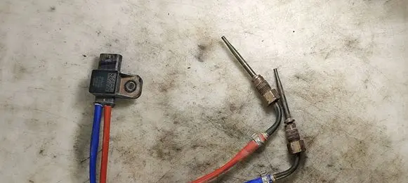 Exhaust gas temperature sensor
