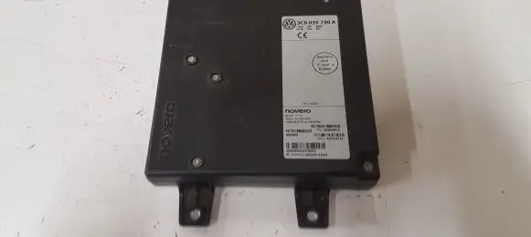 Skoda Superb B6 (3T) Bluetooth control unit module 3C8035730A 33029615 A07818174