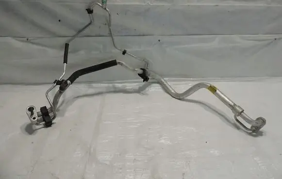 Air conditioning (A/C) pipe/hose