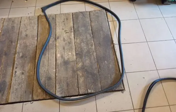 Hyundai Ioniq Front door rubber seal 