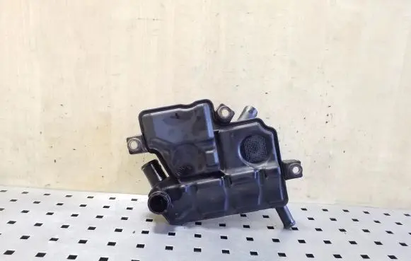 Land Rover Freelander 2 - LR2 Oil breather separator 9653275280