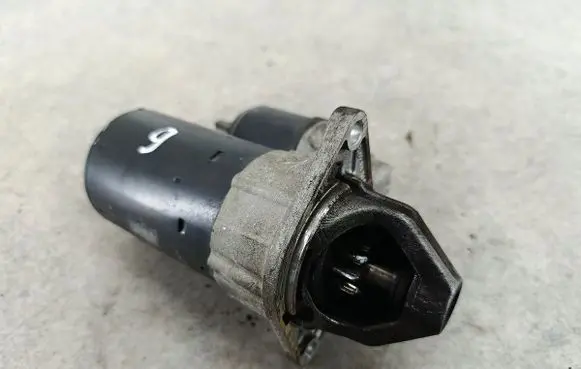 Opel Vectra C Starter motor 0001107404BOSCH