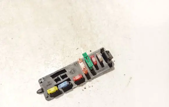 Citroen C4 Grand Picasso Fuse box set 9637466280