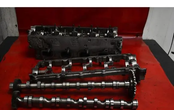 Audi Q7 4L Engine head 0573AS