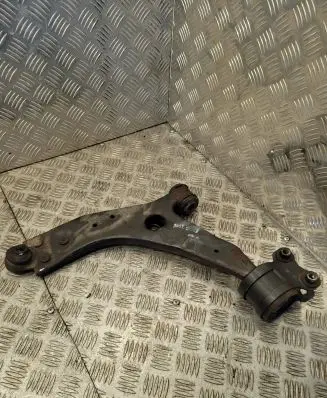 Ford Focus Front lower control arm/wishbone