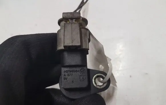 Opel Zafira B Camshaft position sensor 46798364