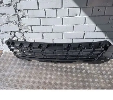 Renault Trafic III (X82) Front bumper lower grill 622547116R