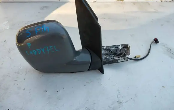 Front door electric wing mirror