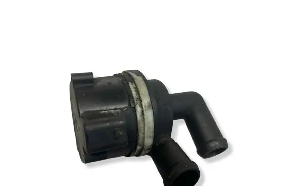 Volkswagen Tiguan Electric auxiliary coolant/water pump 5N0965561A