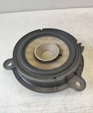 Renault Megane III Rear door speaker 