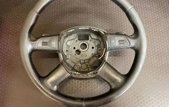 Audi Q7 4L Steering wheel 61678340C00 11042007