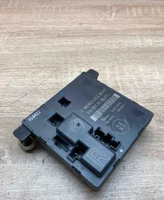 Mercedes-Benz E W212 Door control unit/module 2198200326