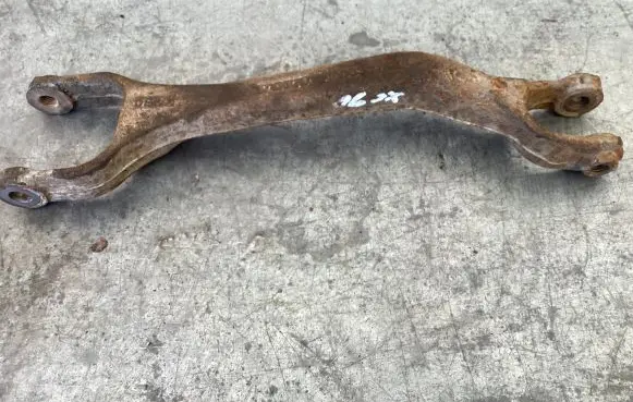 Volvo XC90 Rear upper control arm/wishbone 8630782