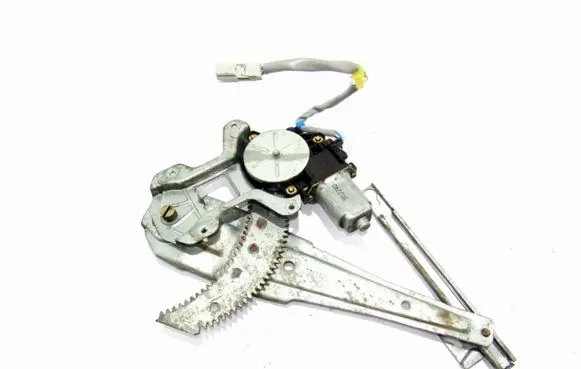 Honda CR-V Rear window lifting mechanism without motor