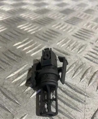 Mercedes-Benz R W251 Intake air temperature sensor a0005422818