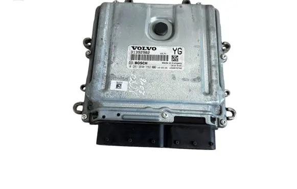 Volvo XC70 Engine control unit/module 31392982 0281030782 1039S76700