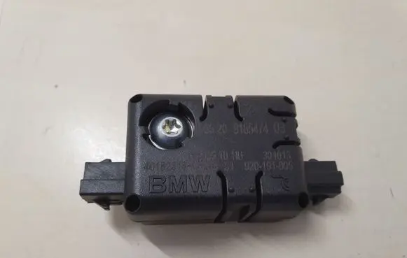 Mini Cooper Countryman R60 Aerial antenna amplifier 9185474
