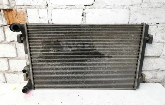 Audi TT Mk1 Coolant radiator 1J0121253P 1J0121253F