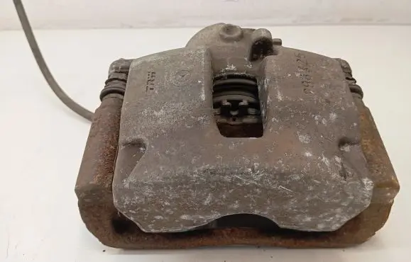 Mercedes-Benz C W204 Front brake caliper 4053B