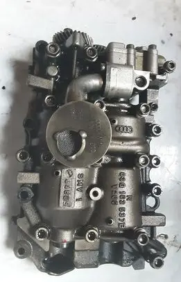 Skoda Superb B5 (3U) Balance shaft 03G103637B