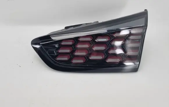 KIA Xceed Tailgate rear/tail lights 92404J7800 RR80RB05