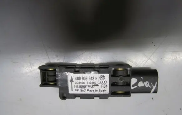 Porsche Cayenne (9PA) Airbag deployment crash/impact sensor 4B0959643E