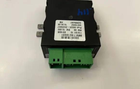 BMW M3 e92 Fuel injection pump control unit/module 7842024 900252430007 11419110