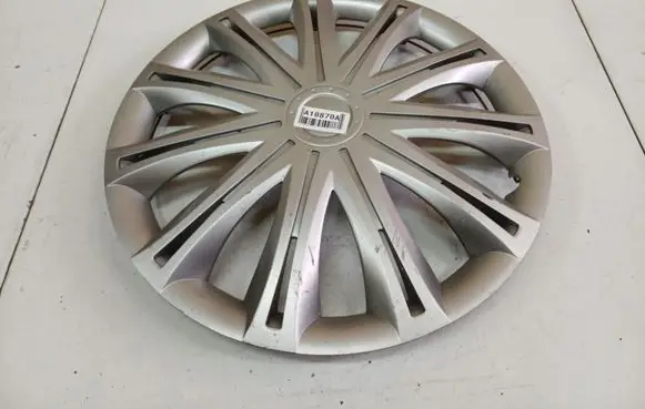 Skoda Roomster (5J) R15 wheel hub/cap/trim 