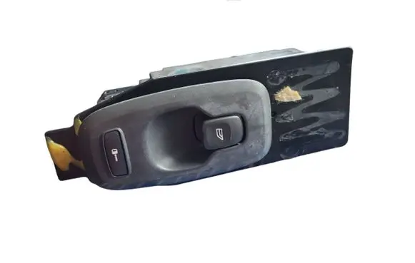 Volvo S60 Electric window control switch 8651328