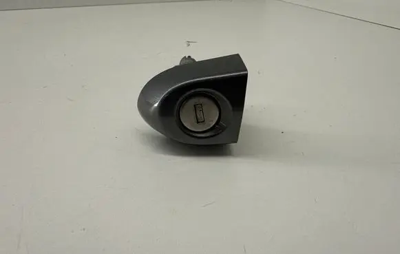 BMW X1 E84 Front door lock (next to the handle) ZP5