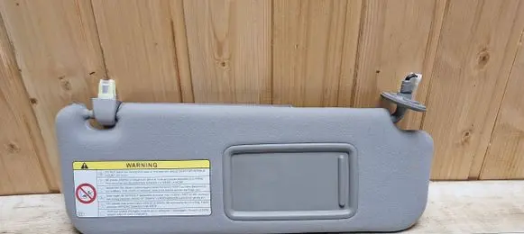 Toyota Prius (NHW20) Sun visor