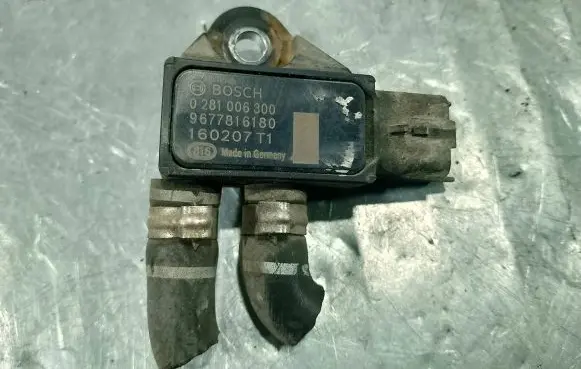 Peugeot 508 Turbo air boost pressure sensor 9677816180