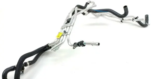 Engine coolant pipe/hose