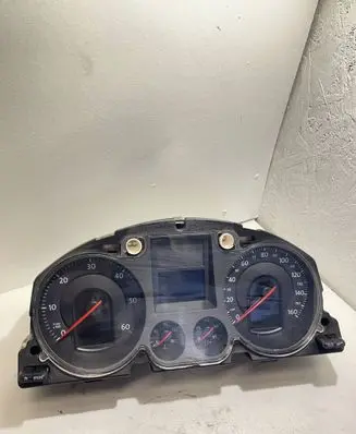 Volkswagen PASSAT B6 Speedometer (instrument cluster) 3C0920960K A2C53144895