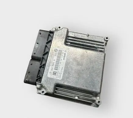 BMW 1 E81 E87 Engine control unit/module 0281016068 030209874 8506281