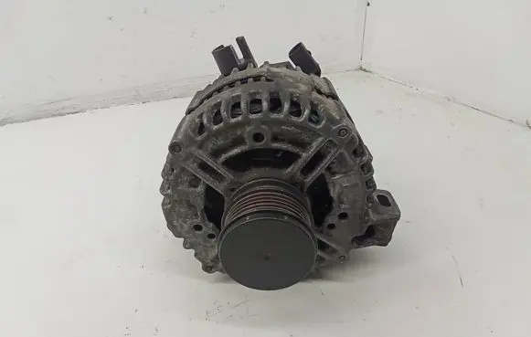 Volvo S80 Generator/alternator 6G9N10300JD 0121715008