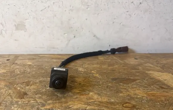 Mercedes-Benz C W205 Front bumper camera A0009056206 CZ37203F51471090 01271022