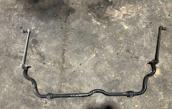 Mercedes-Benz A W176 Front anti-roll bar/sway bar