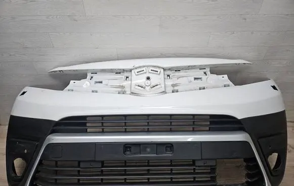 Toyota Proace Front bumper 9811847477