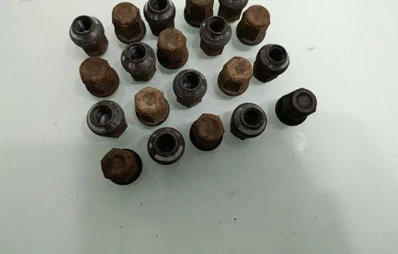 KIA Sportage Nuts/bolts 
