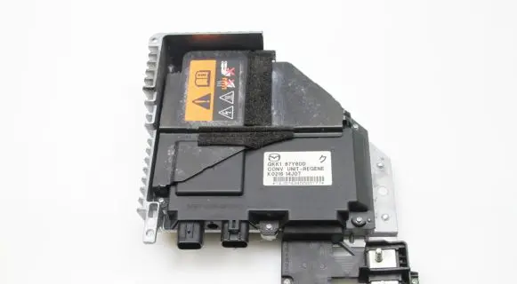 Mazda 6 Voltage converter/converter module GKK167Y60D