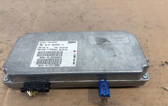 BMW 3 E90 E91 Camera control unit module 10844410 9220696 6653922069601