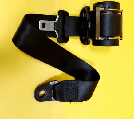 Rear seatbelt